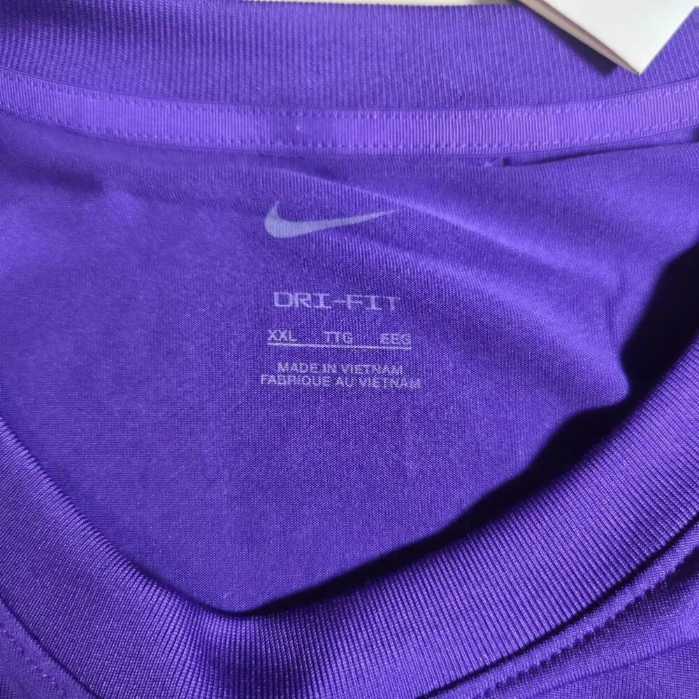Nike Shirt Mens 2XL Purple Dri-FIT Long Sleeve Basketball Athletic Tee Top